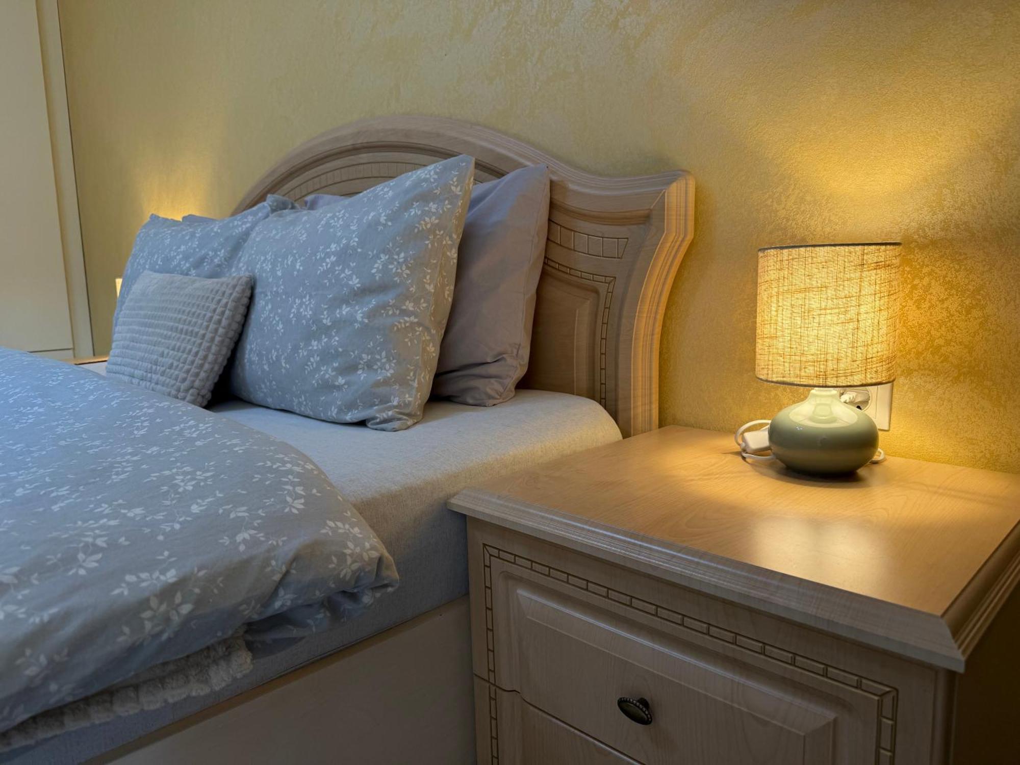 Cozy Two Bedroom Large Apartment Chişinău Esterno foto