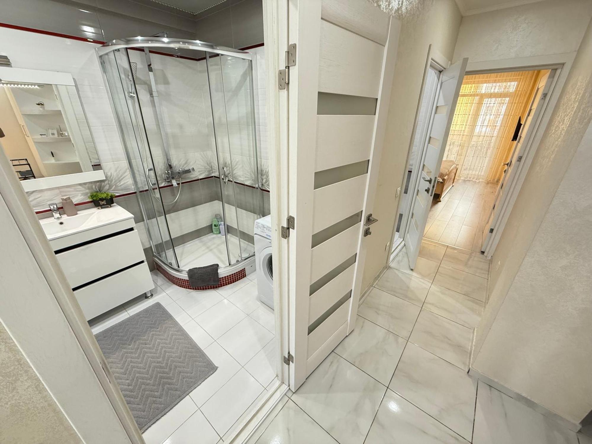 Cozy Two Bedroom Large Apartment Chişinău Esterno foto