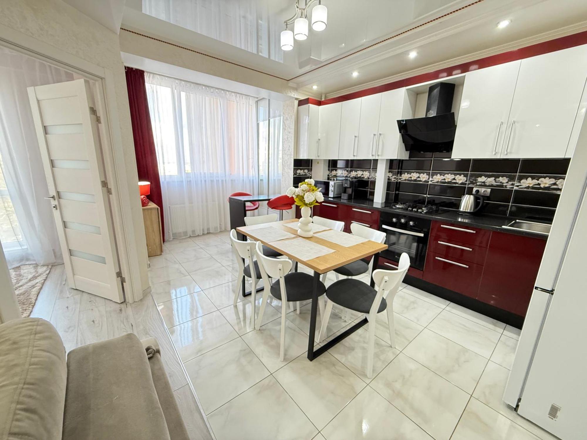 Cozy Two Bedroom Large Apartment Chişinău Esterno foto